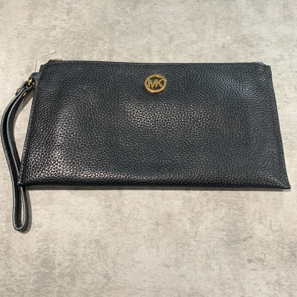 MK wristlet
